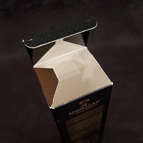 The Macallan Highland Single Malt Scotch Whisky 12 Year Old Sherry Oak Cask BOX - Picture 6 of 6